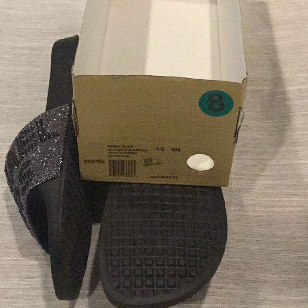 Michael Kors sandals - Picture 7 of 7